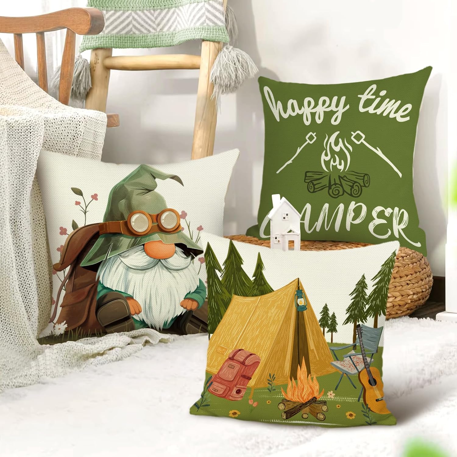 Group of 4 Camping Throw Pillo - огляд і ціна Outdoor Adventure Group