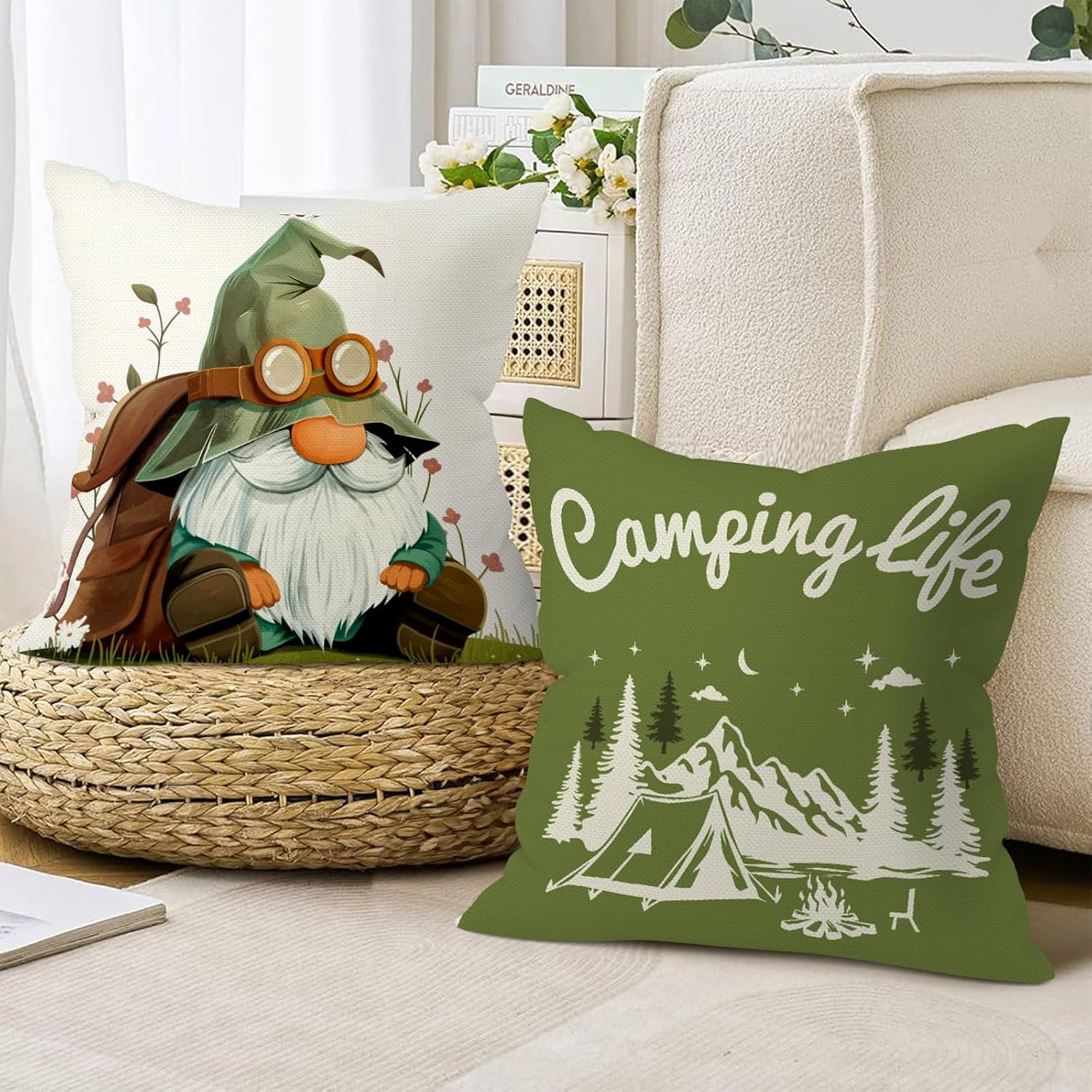 Group of 4 Camping Throw Pillo - огляд і ціна Outdoor Adventure Group