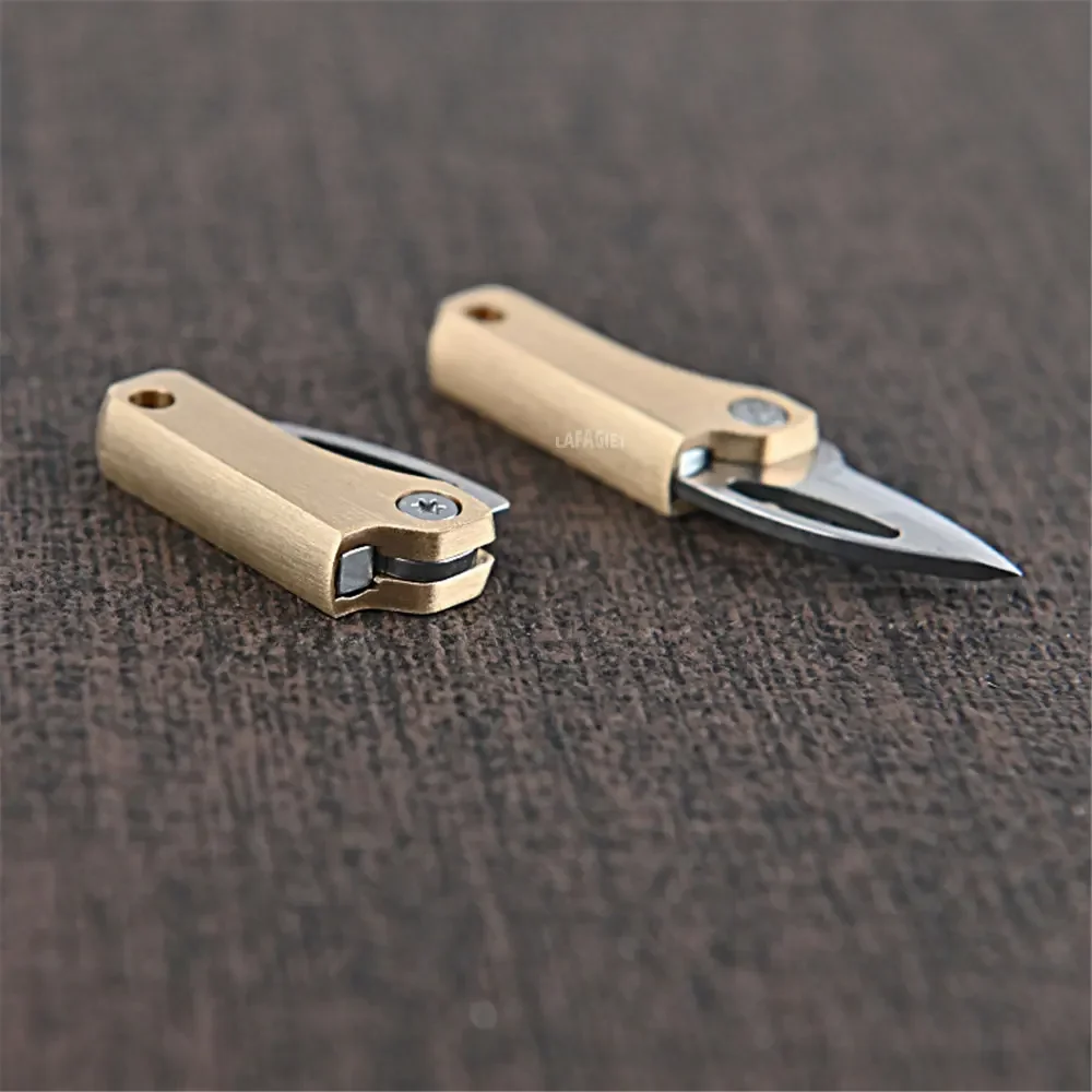 Multi-functional Brass Magneti - огляд і ціна Camp Knife Multi
